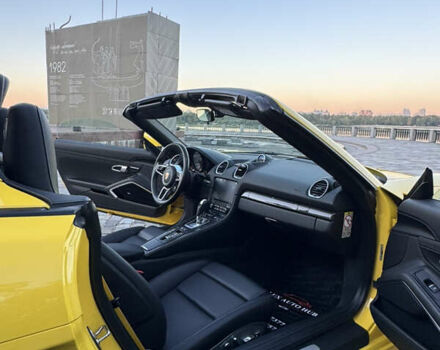 Желтый Порше Бокстер, объемом двигателя 1.99 л и пробегом 28 тыс. км за 75555 $, фото 49 на Automoto.ua