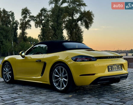 Желтый Порше Бокстер, объемом двигателя 1.99 л и пробегом 28 тыс. км за 75555 $, фото 154 на Automoto.ua
