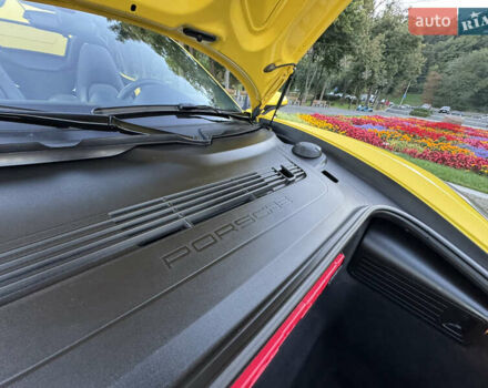 Желтый Порше Бокстер, объемом двигателя 1.99 л и пробегом 28 тыс. км за 75555 $, фото 82 на Automoto.ua