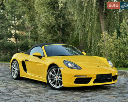 Желтый Порше Бокстер, объемом двигателя 1.99 л и пробегом 28 тыс. км за 75555 $, фото 132 на Automoto.ua