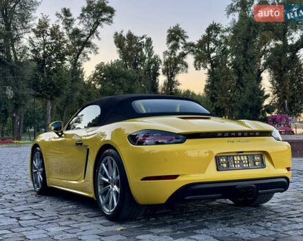 Желтый Порше Бокстер, объемом двигателя 1.99 л и пробегом 28 тыс. км за 75555 $, фото 155 на Automoto.ua