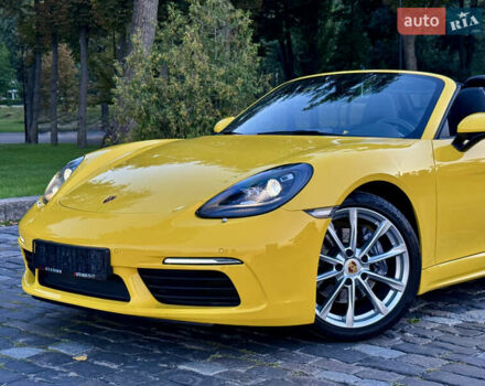 Желтый Порше Бокстер, объемом двигателя 1.99 л и пробегом 28 тыс. км за 75555 $, фото 11 на Automoto.ua
