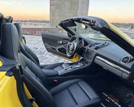 Желтый Порше Бокстер, объемом двигателя 1.99 л и пробегом 28 тыс. км за 75555 $, фото 43 на Automoto.ua