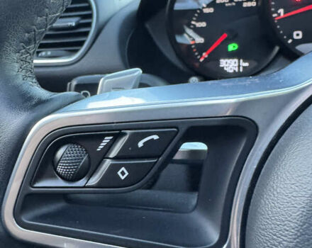 Желтый Порше Бокстер, объемом двигателя 1.99 л и пробегом 28 тыс. км за 75555 $, фото 61 на Automoto.ua