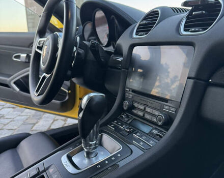 Желтый Порше Бокстер, объемом двигателя 1.99 л и пробегом 28 тыс. км за 75555 $, фото 34 на Automoto.ua