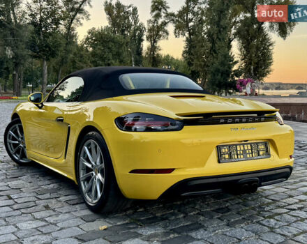 Желтый Порше Бокстер, объемом двигателя 1.99 л и пробегом 28 тыс. км за 75555 $, фото 125 на Automoto.ua