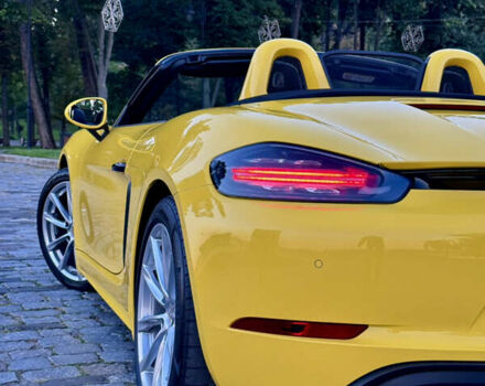 Желтый Порше Бокстер, объемом двигателя 1.99 л и пробегом 28 тыс. км за 75555 $, фото 91 на Automoto.ua