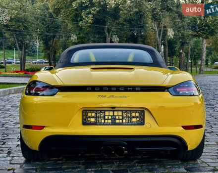 Желтый Порше Бокстер, объемом двигателя 1.99 л и пробегом 28 тыс. км за 75555 $, фото 6 на Automoto.ua