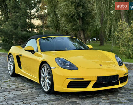 Желтый Порше Бокстер, объемом двигателя 1.99 л и пробегом 28 тыс. км за 75555 $, фото 162 на Automoto.ua