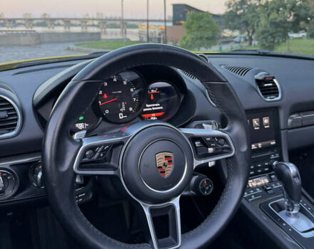 Желтый Порше Бокстер, объемом двигателя 1.99 л и пробегом 28 тыс. км за 75555 $, фото 104 на Automoto.ua