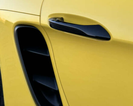 Желтый Порше Бокстер, объемом двигателя 1.99 л и пробегом 28 тыс. км за 75555 $, фото 141 на Automoto.ua