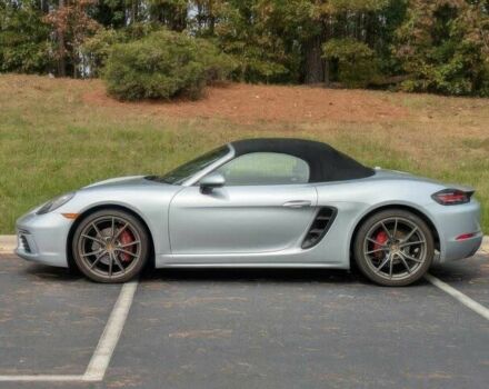 Серый Порше Бокстер, объемом двигателя 2.5 л и пробегом 67 тыс. км за 38000 $, фото 2 на Automoto.ua