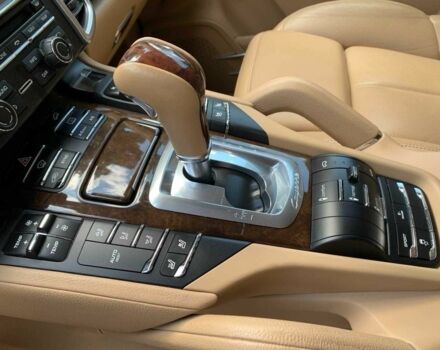 Белый Порше Кайене С Гибрид, объемом двигателя 3 л и пробегом 160 тыс. км за 19000 $, фото 7 на Automoto.ua