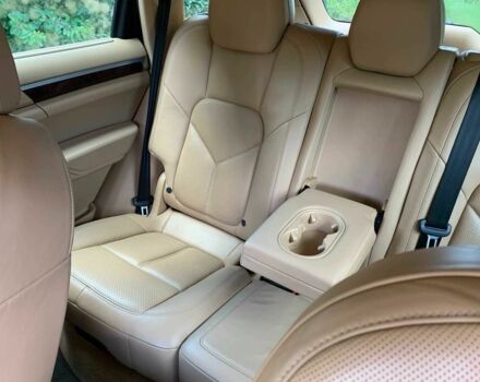 Белый Порше Кайене С Гибрид, объемом двигателя 3 л и пробегом 160 тыс. км за 19000 $, фото 8 на Automoto.ua