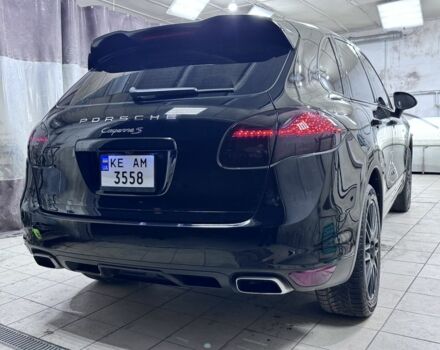 Черный Порше Кайене С Гибрид, объемом двигателя 3 л и пробегом 162 тыс. км за 20900 $, фото 5 на Automoto.ua