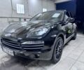 Черный Порше Кайене С Гибрид, объемом двигателя 3 л и пробегом 162 тыс. км за 20900 $, фото 1 на Automoto.ua