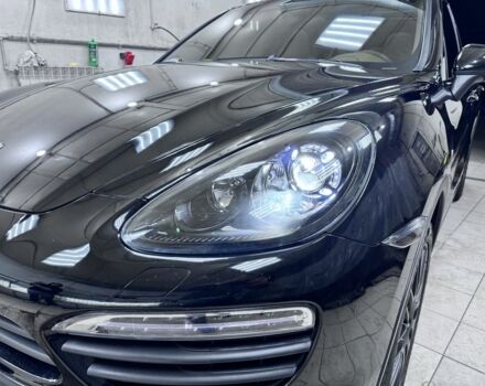 Черный Порше Кайене С Гибрид, объемом двигателя 3 л и пробегом 162 тыс. км за 20900 $, фото 4 на Automoto.ua