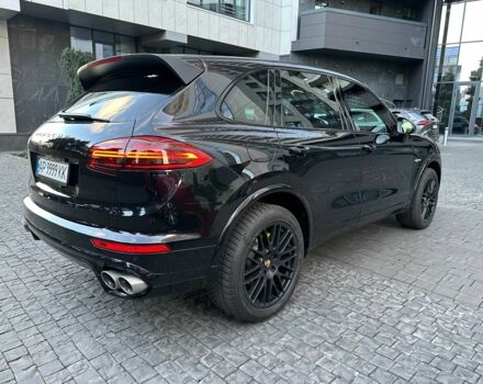 Черный Порше Кайене С Гибрид, объемом двигателя 3 л и пробегом 180 тыс. км за 34800 $, фото 3 на Automoto.ua