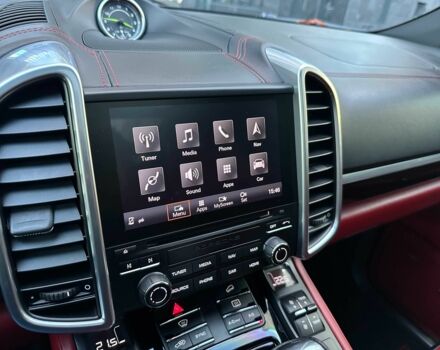 Черный Порше Кайене С Гибрид, объемом двигателя 3 л и пробегом 180 тыс. км за 34800 $, фото 19 на Automoto.ua