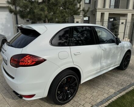 Білий Порше Каєн Турбо С, об'ємом двигуна 4.8 л та пробігом 89 тис. км за 29999 $, фото 3 на Automoto.ua