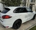 Білий Порше Каєн Турбо С, об'ємом двигуна 4.8 л та пробігом 89 тис. км за 29999 $, фото 3 на Automoto.ua