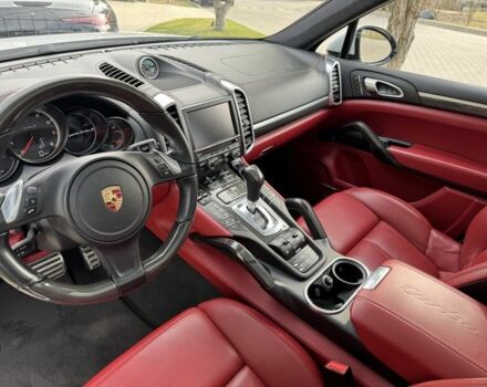 Білий Порше Каєн Турбо С, об'ємом двигуна 4.8 л та пробігом 89 тис. км за 29999 $, фото 13 на Automoto.ua