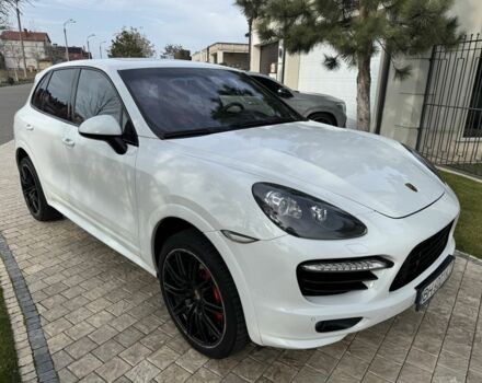 Білий Порше Каєн Турбо С, об'ємом двигуна 4.8 л та пробігом 89 тис. км за 29999 $, фото 2 на Automoto.ua