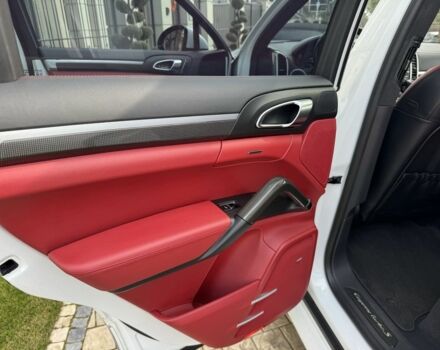 Білий Порше Каєн Турбо С, об'ємом двигуна 4.8 л та пробігом 89 тис. км за 29999 $, фото 15 на Automoto.ua