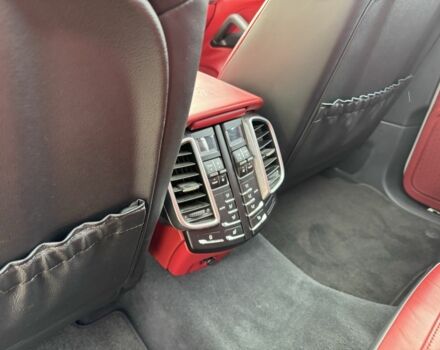 Білий Порше Каєн Турбо С, об'ємом двигуна 4.8 л та пробігом 89 тис. км за 29999 $, фото 18 на Automoto.ua