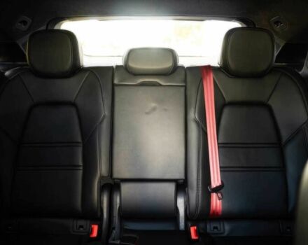 Черный Порше Каен Турбо С, объемом двигателя 4 л и пробегом 24 тыс. км за 29600 $, фото 8 на Automoto.ua