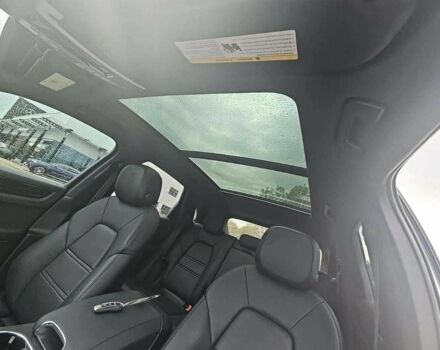 Белый Порше Каен Турбо, объемом двигателя 0 л и пробегом 16 тыс. км за 72400 $, фото 8 на Automoto.ua