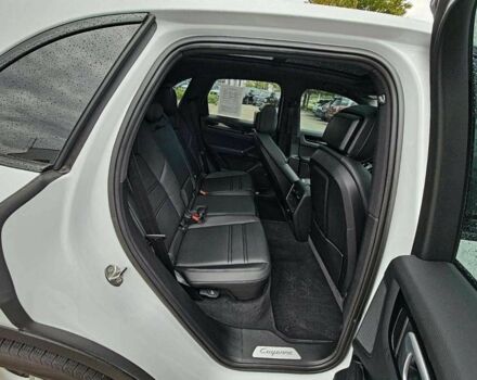 Белый Порше Каен Турбо, объемом двигателя 0 л и пробегом 16 тыс. км за 72400 $, фото 6 на Automoto.ua