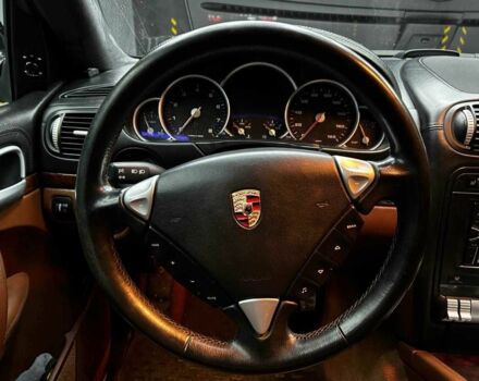 Чорний Порше Cayenne Turbo, об'ємом двигуна 4.8 л та пробігом 180 тис. км за 11800 $, фото 16 на Automoto.ua