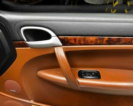 Чорний Порше Cayenne Turbo, об'ємом двигуна 4.8 л та пробігом 180 тис. км за 11800 $, фото 11 на Automoto.ua