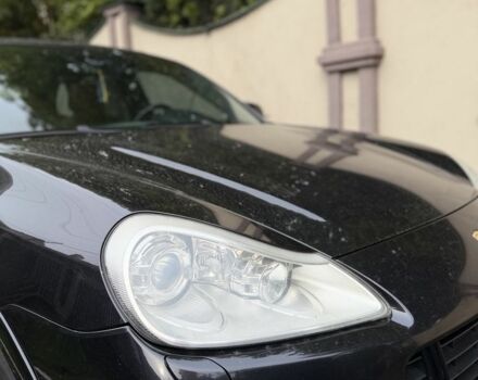 Черный Порше Каен Турбо, объемом двигателя 4.8 л и пробегом 302 тыс. км за 8500 $, фото 4 на Automoto.ua