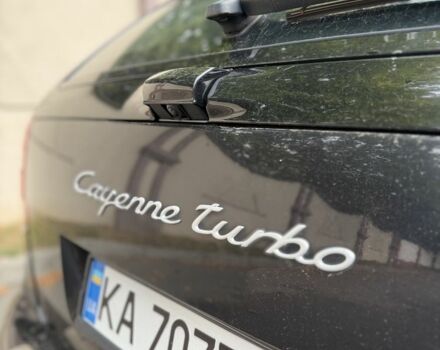 Черный Порше Каен Турбо, объемом двигателя 4.8 л и пробегом 302 тыс. км за 8500 $, фото 17 на Automoto.ua