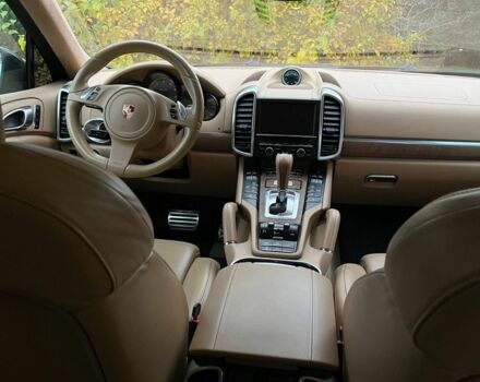 Чорний Порше Cayenne Turbo, об'ємом двигуна 4.8 л та пробігом 136 тис. км за 26000 $, фото 6 на Automoto.ua