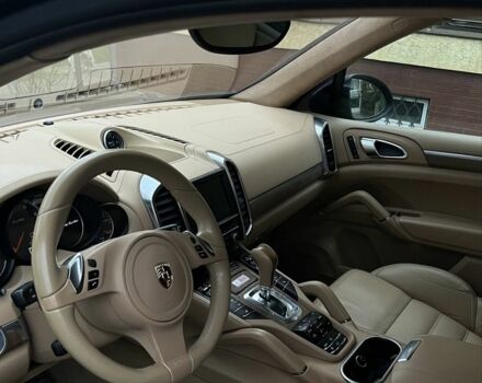 Чорний Порше Cayenne Turbo, об'ємом двигуна 4.8 л та пробігом 136 тис. км за 26000 $, фото 2 на Automoto.ua