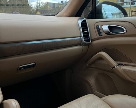 Чорний Порше Cayenne Turbo, об'ємом двигуна 4.8 л та пробігом 136 тис. км за 26000 $, фото 7 на Automoto.ua