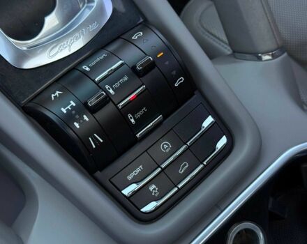 Серый Порше Каен Турбо, объемом двигателя 4.8 л и пробегом 225 тыс. км за 14200 $, фото 18 на Automoto.ua