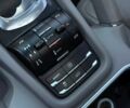 Серый Порше Каен Турбо, объемом двигателя 4.8 л и пробегом 225 тыс. км за 14200 $, фото 18 на Automoto.ua