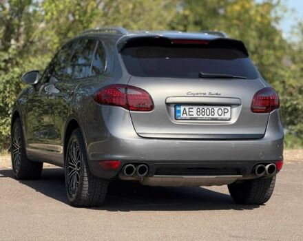 Серый Порше Каен Турбо, объемом двигателя 4.8 л и пробегом 225 тыс. км за 14200 $, фото 6 на Automoto.ua