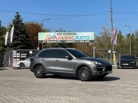 Сірий Порше Cayenne Turbo, об'ємом двигуна 4.8 л та пробігом 225 тис. км за 14200 $, фото 1 на Automoto.ua