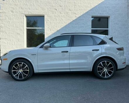 Білий Порше Cayenne, об'ємом двигуна 4 л та пробігом 33 тис. км за 26000 $, фото 3 на Automoto.ua