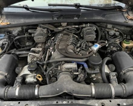 Белый Порше Каен, объемом двигателя 1.9 л и пробегом 250 тыс. км за 3499 $, фото 6 на Automoto.ua