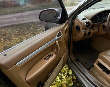 Белый Порше Каен, объемом двигателя 1.9 л и пробегом 250 тыс. км за 3499 $, фото 10 на Automoto.ua