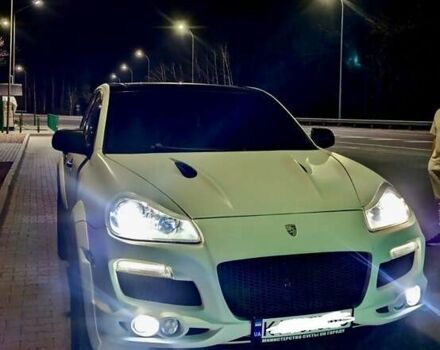 Белый Порше Каен, объемом двигателя 4.8 л и пробегом 270 тыс. км за 9500 $, фото 1 на Automoto.ua