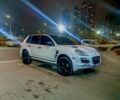 Белый Порше Каен, объемом двигателя 4.8 л и пробегом 270 тыс. км за 9500 $, фото 1 на Automoto.ua