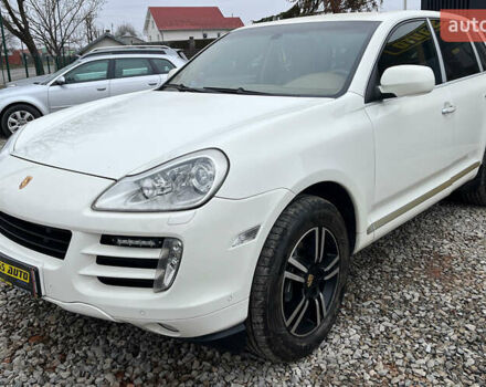 Білий Порше Cayenne, об'ємом двигуна 3.6 л та пробігом 169 тис. км за 13699 $, фото 2 на Automoto.ua