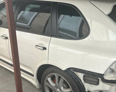 Білий Порше Cayenne, об'ємом двигуна 4.8 л та пробігом 233 тис. км за 6850 $, фото 1 на Automoto.ua